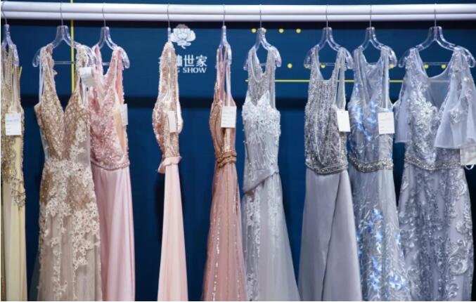 【CHIC专题】【CHIC2019（秋季）】最美女装：开启高阶美颜时代