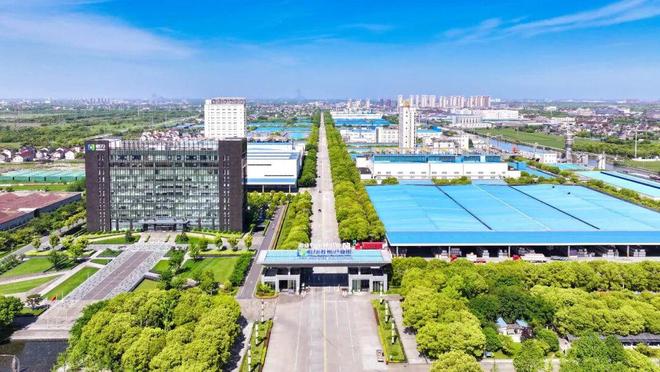 AI织造局丨2.5秒定&ldquo;生死&rdquo;！恒力让AI长出了比老师傅更&ldquo;亮&rdquo;的眼睛